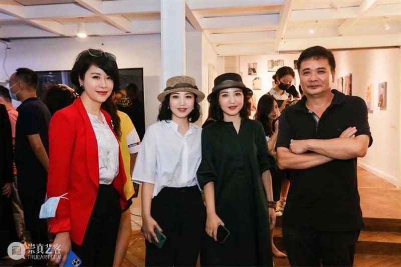 开幕回顾 | 你在，孪生的隐喻-诗梅与诗雪作品展 隐喻 诗雪 作品展 广州 空间 艺术家 孙诗梅 孙诗雪 双胞胎 艺术 崇真艺客