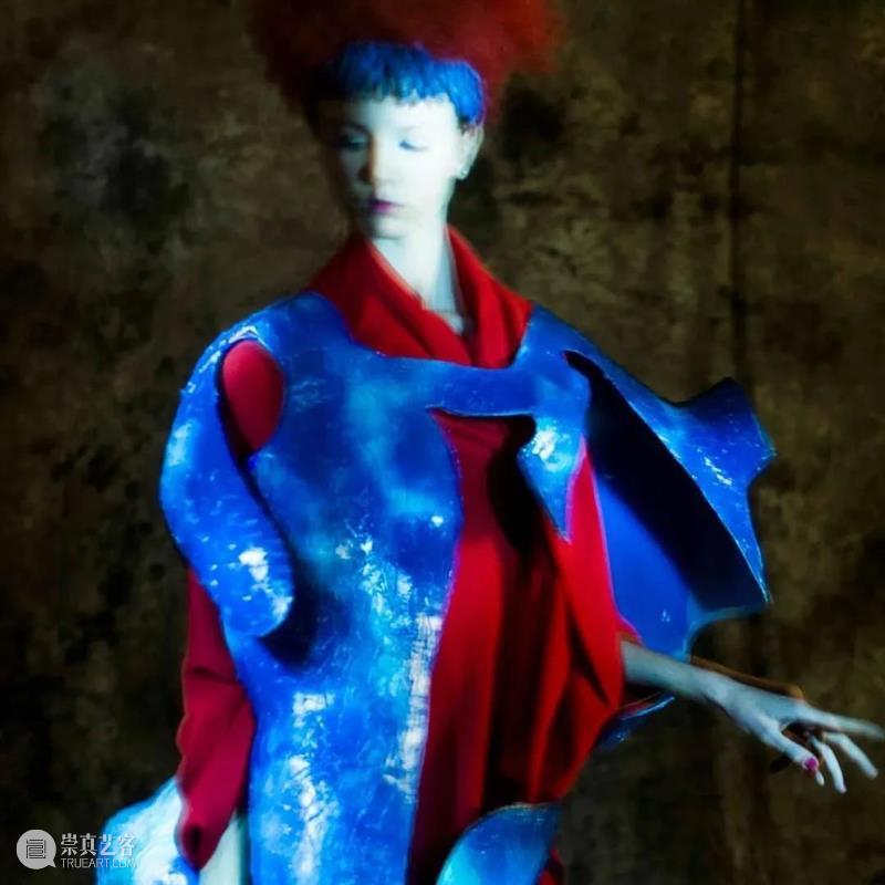 【IFA-时尚资讯】Ryunosuke｜面料「软雕塑」探索自然与人类的界限 自然 面料 界限 人类 IFA 资讯 雕塑 脉搏 东西 玫瑰 崇真艺客