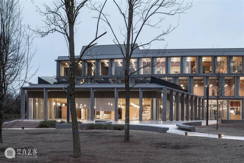 古典比例尺度，倍耐力学习中心 / Onsite Studio 中心 比例 尺度 倍耐力 Hélène Binet Romano 企业 大楼 米兰北部 崇真艺客
