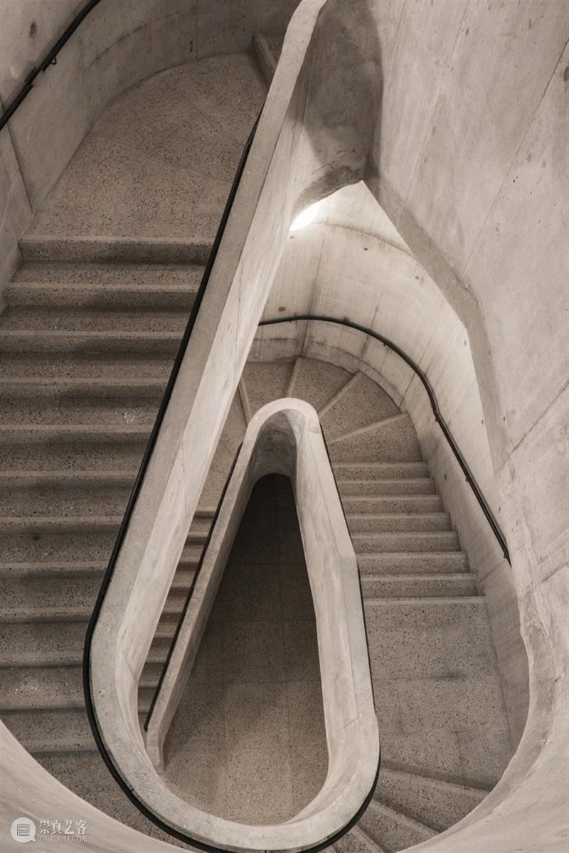 古典比例尺度，倍耐力学习中心 / Onsite Studio 中心 比例 尺度 倍耐力 Hélène Binet Romano 企业 大楼 米兰北部 崇真艺客