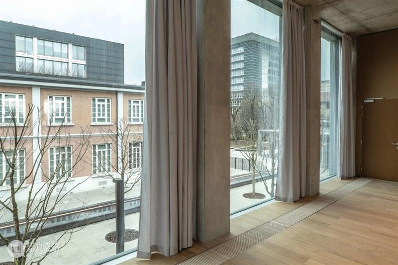古典比例尺度，倍耐力学习中心 / Onsite Studio 中心 比例 尺度 倍耐力 Hélène Binet Romano 企业 大楼 米兰北部 崇真艺客