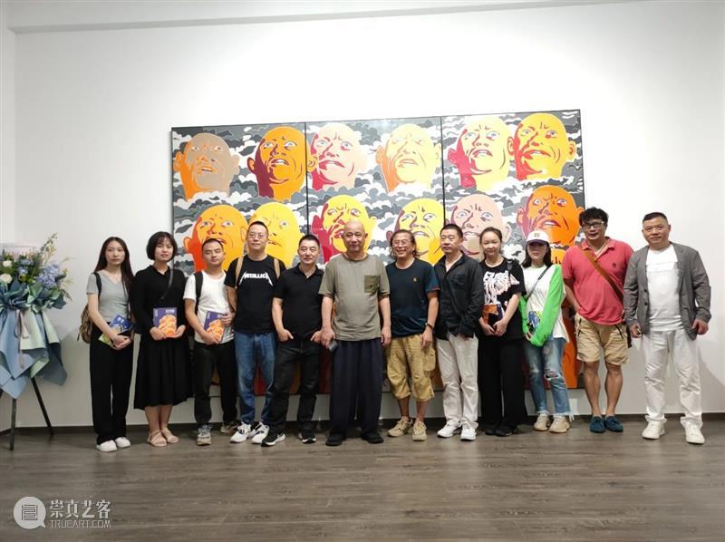 现场| 方力钧与郭伟的版画肖像 崇真艺客