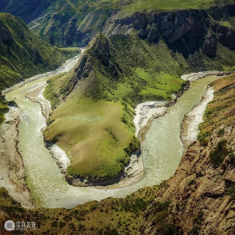 新疆最水灵的地方，为什么是伊犁？ 新疆 伊犁 地方 阔克苏大峡谷 鳄鱼湾 风物君语 骏马 秋风 大家庭 家中 崇真艺客