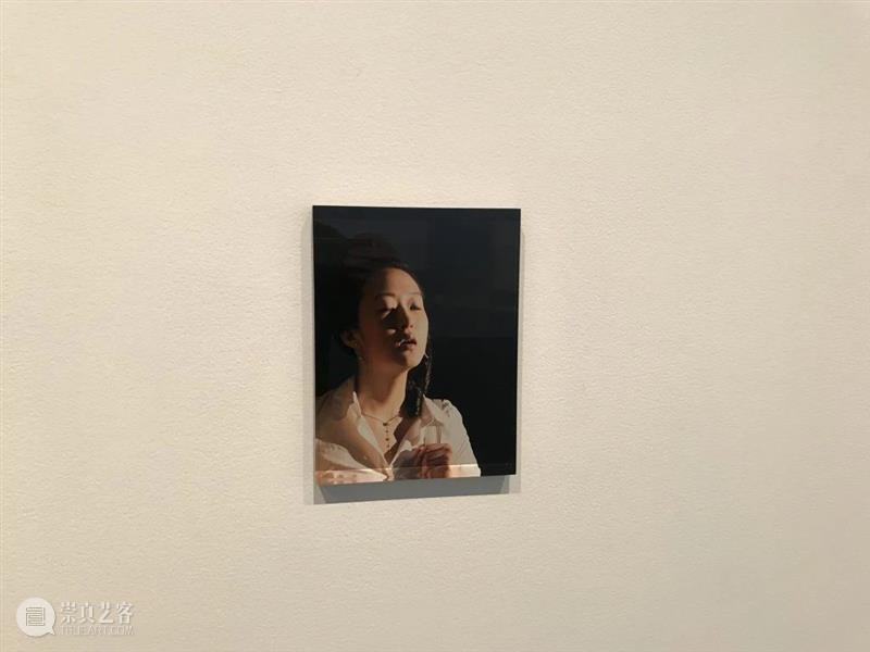 同行/照片无处不在，无处不在照片中 | Paul Graham 视频资讯 同行 Graham 照片 同行 英国 摄影师 生活 工作 纽约 彩色 社会 崇真艺客
