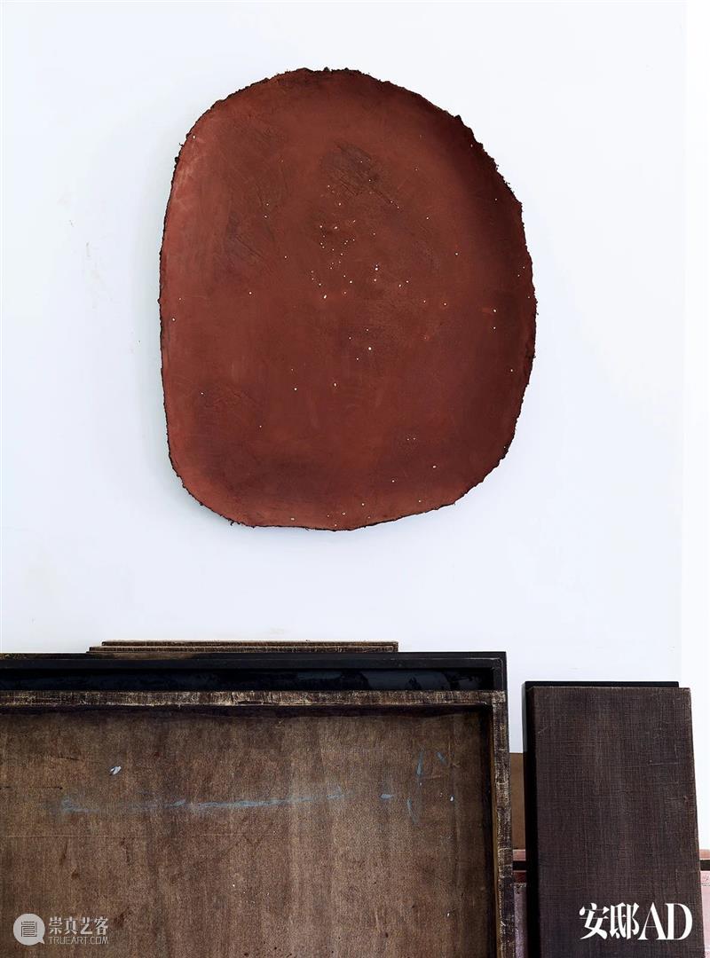 「安邸AD」特别报道 | 大漆艺术家翁纪军:出世入世,坦然自若 艺术家 翁纪军 大漆 安邸AD 艺术 工作室 时期 作品 脉络 漆艺 崇真艺客