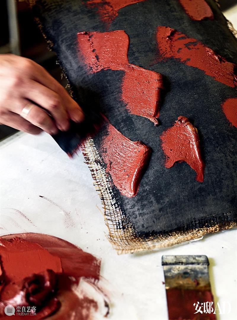 「安邸AD」特别报道 | 大漆艺术家翁纪军:出世入世,坦然自若 艺术家 翁纪军 大漆 安邸AD 艺术 工作室 时期 作品 脉络 漆艺 崇真艺客
