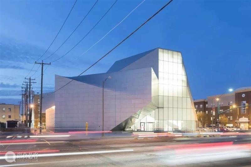 【IFA-艺术赏析】Steven Holl | 建筑界的诗人 艺术 Holl IFA 建筑界 诗人 空间 美国 当代 建筑师 代表人物 崇真艺客