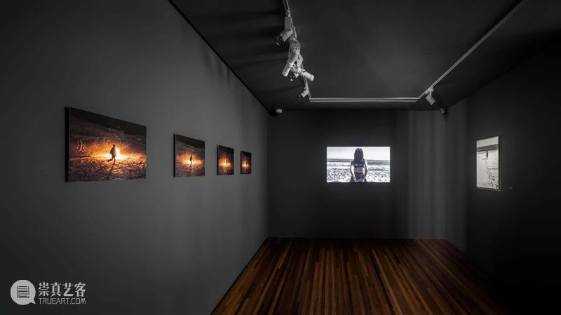 「松」回顾 | 北京偶遇名人概率最高的美术馆展览 美术馆 北京 名人 概率 松美术馆 陈漫 宋易格 双人展 之间 帷幕 崇真艺客