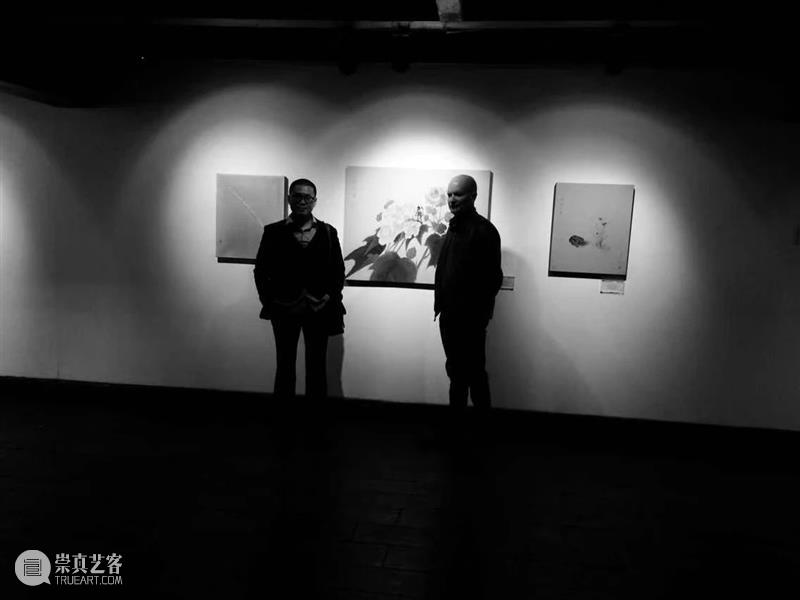 30周年 | 感谢这个传奇画廊 画廊 传奇 二维码 红门画廊 张羽 记忆 眼中 东便门 角楼 脑海 崇真艺客