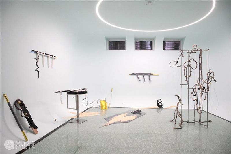 Review 现场 | 展览「借体」开幕回顾 现场 借体 Review 工作室 画廊 上海 view Studio Gallery Shanghai 崇真艺客
