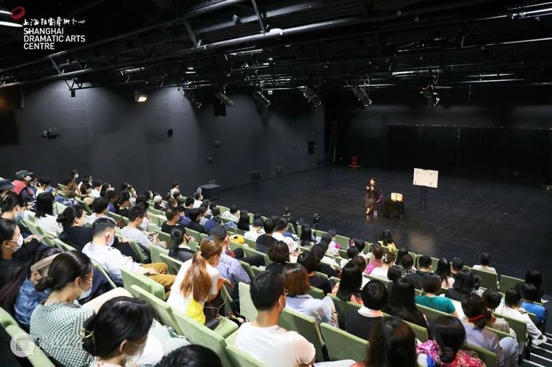 爱若无缺事事圆 爱若无缺事事圆 你身边 婵娟 游园会 灯谜 投壶 上海话剧艺术中心 游戏 戏剧 红楼梦 崇真艺客