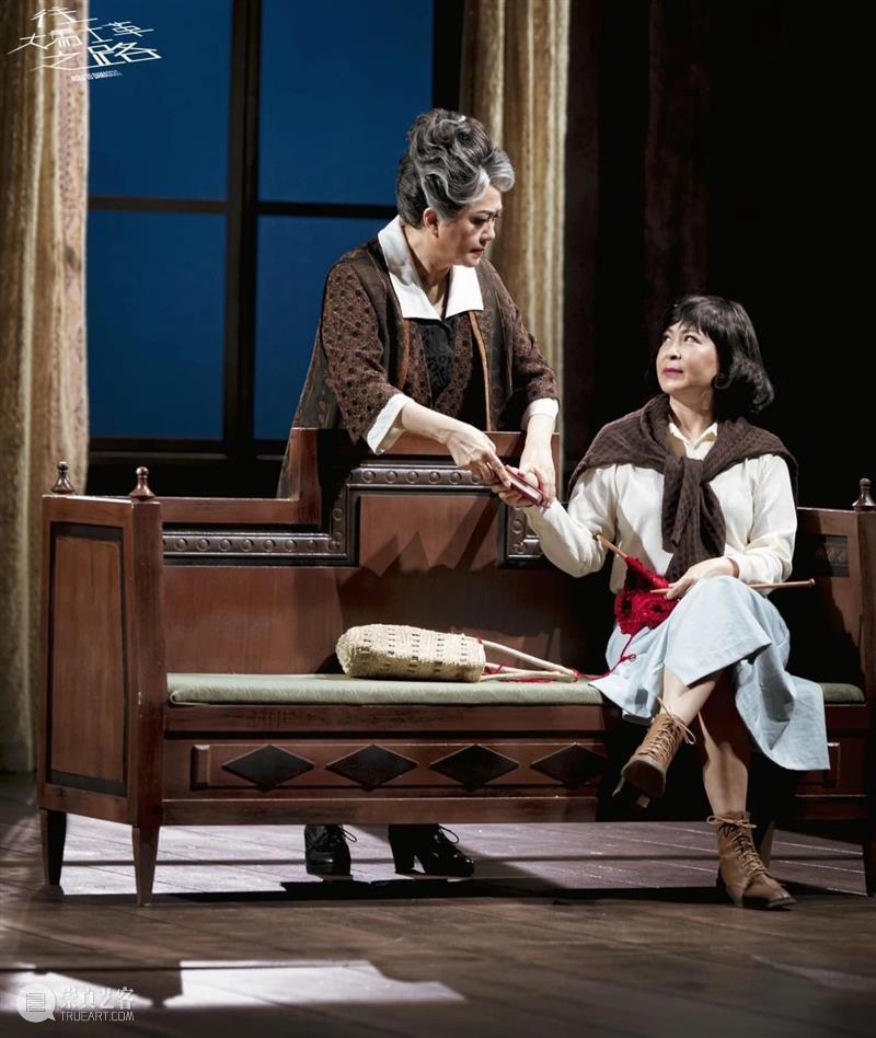 首演剧评 | 炽烈如火丰盛如宴——香港话剧团《往大马士革之路》 往大马士革之路 香港话剧团 剧评 心灵 景观 历程 英玛 褒曼 官方 剧照 崇真艺客