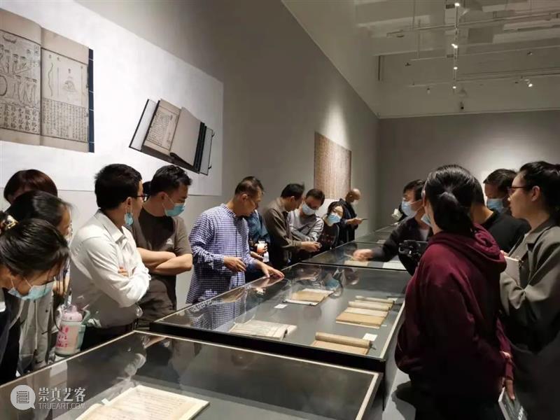 展览 · 现场 | “书香门第”——中国古籍文化展在崔振宽美术馆启幕 中国 古籍 文化展 崔振宽美术馆 现场 文化 学者 陕西省收藏家协会 碑拓专业委员会 主任 崇真艺客