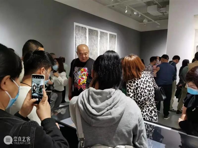 展览 · 现场 | “书香门第”——中国古籍文化展在崔振宽美术馆启幕 中国 古籍 文化展 崔振宽美术馆 现场 文化 学者 陕西省收藏家协会 碑拓专业委员会 主任 崇真艺客