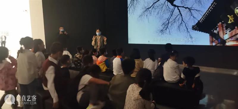 展览 · 现场 | “书香门第”——中国古籍文化展在崔振宽美术馆启幕 中国 古籍 文化展 崔振宽美术馆 现场 文化 学者 陕西省收藏家协会 碑拓专业委员会 主任 崇真艺客