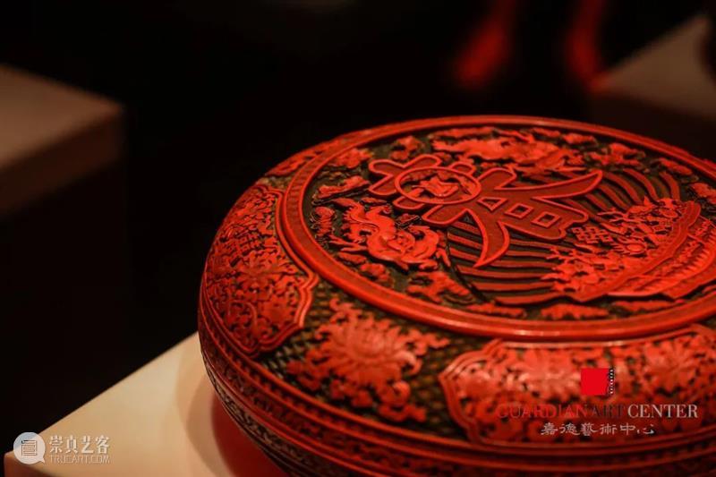 热展中的故宫藏乾隆朝漆器:剔红,雕漆中的YYDS 漆器 乾隆 雕漆 故宫 宫廷 特色 朱艳华绮 故宫博物院 漆器展 剔红 崇真艺客