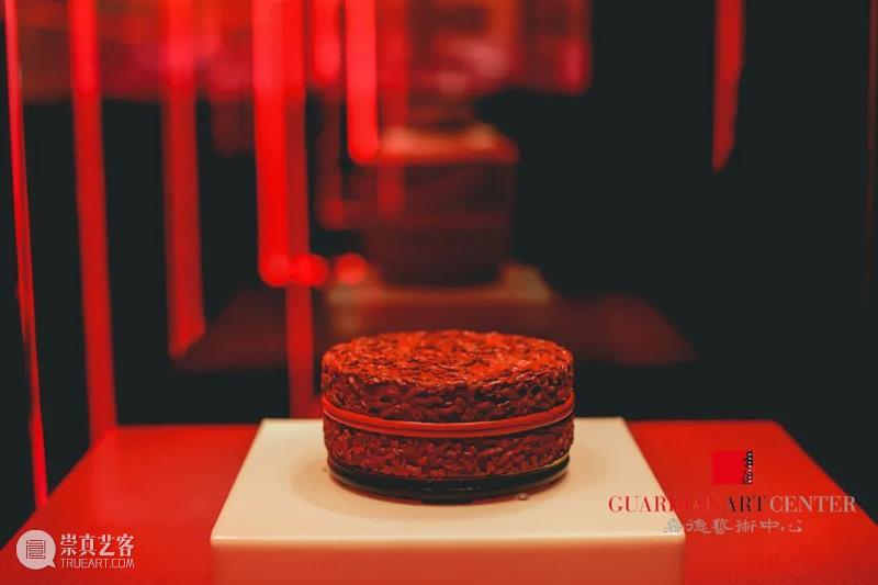 热展中的故宫藏乾隆朝漆器:剔红,雕漆中的YYDS 漆器 乾隆 雕漆 故宫 宫廷 特色 朱艳华绮 故宫博物院 漆器展 剔红 崇真艺客