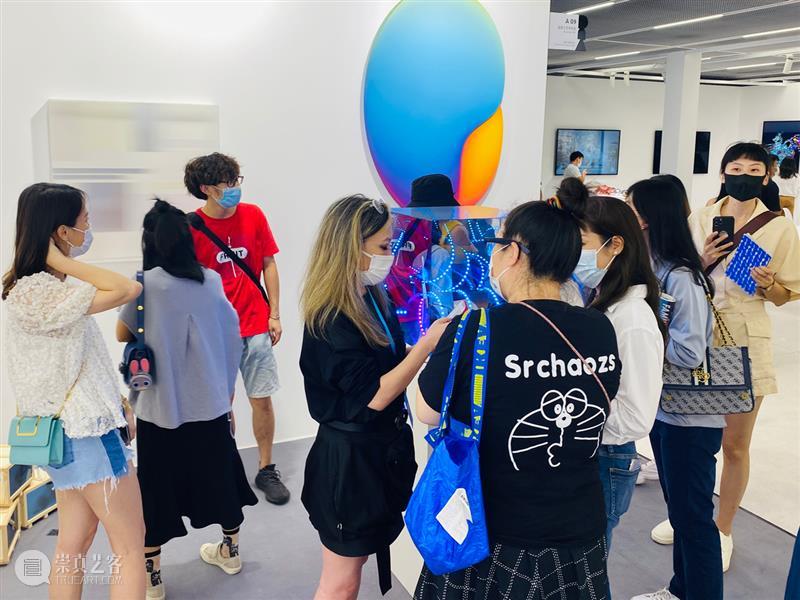 BlueriderDaily 艺博 DnA SHENZHEN 甫开展告捷 艺博 DnA SHENZHEN 设计与艺术博览会 藏家 展位 首日 捷报 深圳 艺术家 崇真艺客