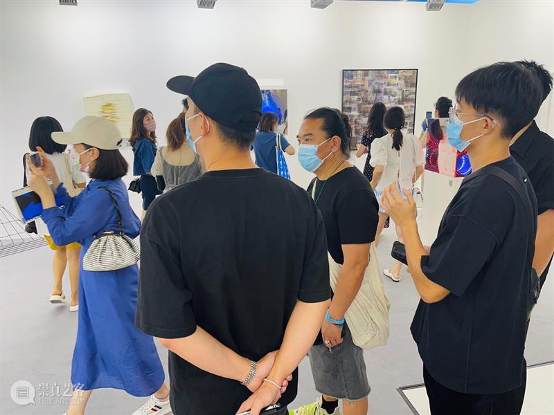 BlueriderDaily 艺博 DnA SHENZHEN 甫开展告捷 艺博 DnA SHENZHEN 设计与艺术博览会 藏家 展位 首日 捷报 深圳 艺术家 崇真艺客