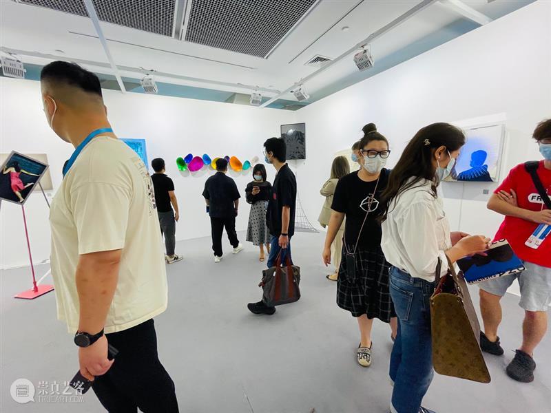 BlueriderDaily 艺博 DnA SHENZHEN 甫开展告捷 艺博 DnA SHENZHEN 设计与艺术博览会 藏家 展位 首日 捷报 深圳 艺术家 崇真艺客