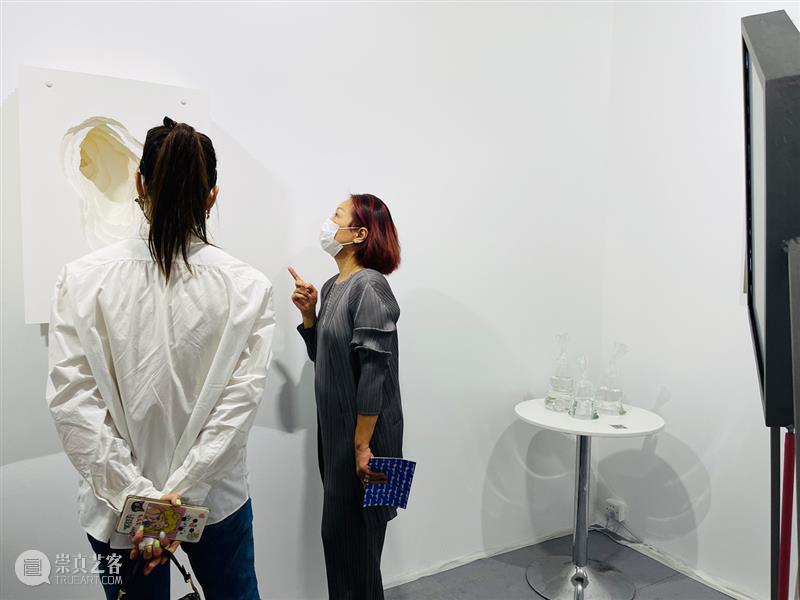 BlueriderDaily 艺博 DnA SHENZHEN 甫开展告捷 艺博 DnA SHENZHEN 设计与艺术博览会 藏家 展位 首日 捷报 深圳 艺术家 崇真艺客