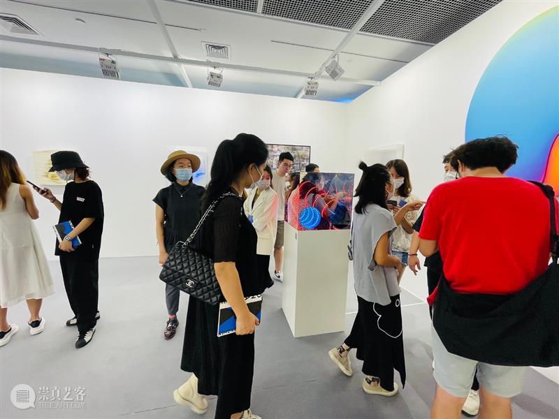 BlueriderDaily 艺博 DnA SHENZHEN 甫开展告捷 艺博 DnA SHENZHEN 设计与艺术博览会 藏家 展位 首日 捷报 深圳 艺术家 崇真艺客