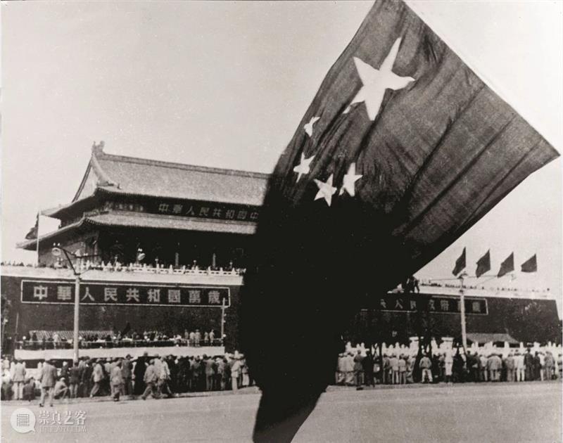 The Five-Starred Red Flag at the founding ceremony in 1949 Five Gao Liang 线上 通道 崇真艺客