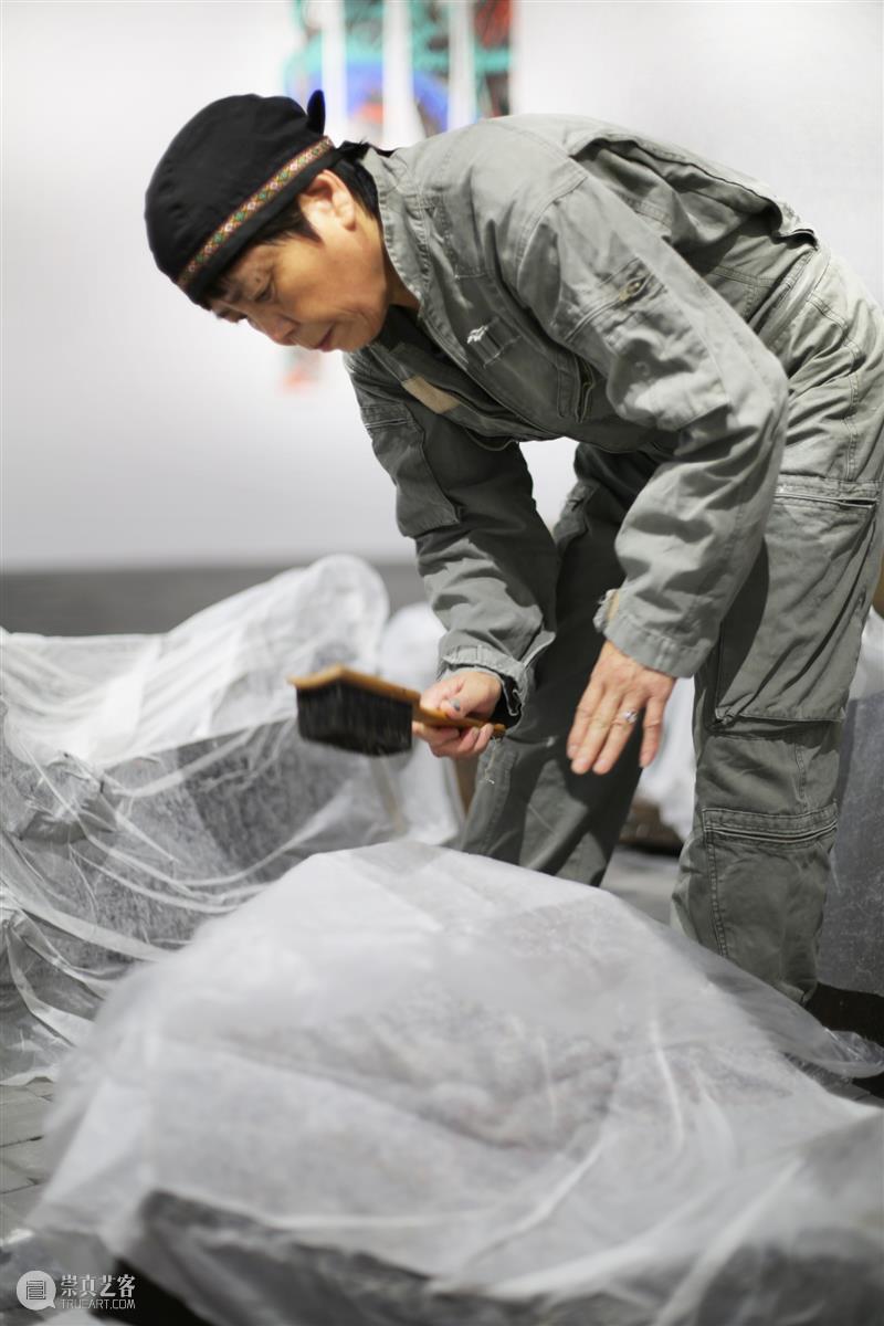 艺术家动态 | 李秀勤受邀参加“ ‘物’的生长——第一届新金石艺术展 ” 金石 艺术家 李秀勤 动态 艺术展 艺术 总监 Director 何勇淼 崇真艺客