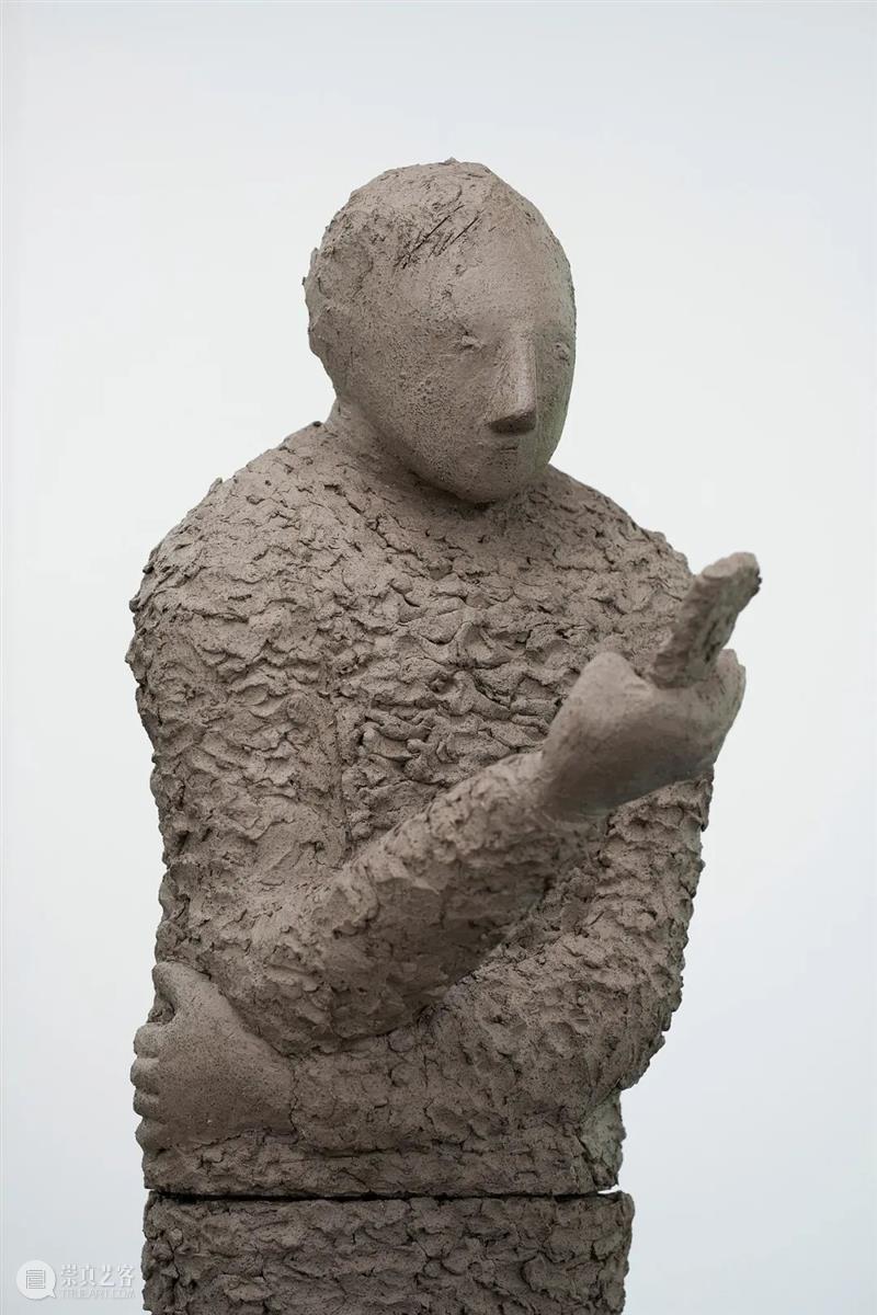 同行/莫比乌斯苹果皮 | Judith Hopf Judith Hopf 柏林 生活 工作 雕塑 电影 绘画 舞台 形式 崇真艺客