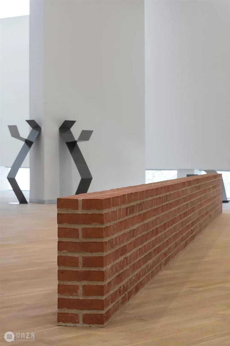 同行/莫比乌斯苹果皮 | Judith Hopf Judith Hopf 柏林 生活 工作 雕塑 电影 绘画 舞台 形式 崇真艺客