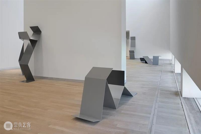 同行/莫比乌斯苹果皮 | Judith Hopf Judith Hopf 柏林 生活 工作 雕塑 电影 绘画 舞台 形式 崇真艺客