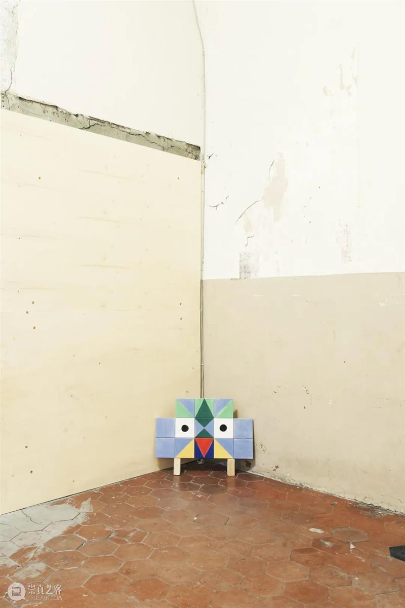 同行/莫比乌斯苹果皮 | Judith Hopf Judith Hopf 柏林 生活 工作 雕塑 电影 绘画 舞台 形式 崇真艺客