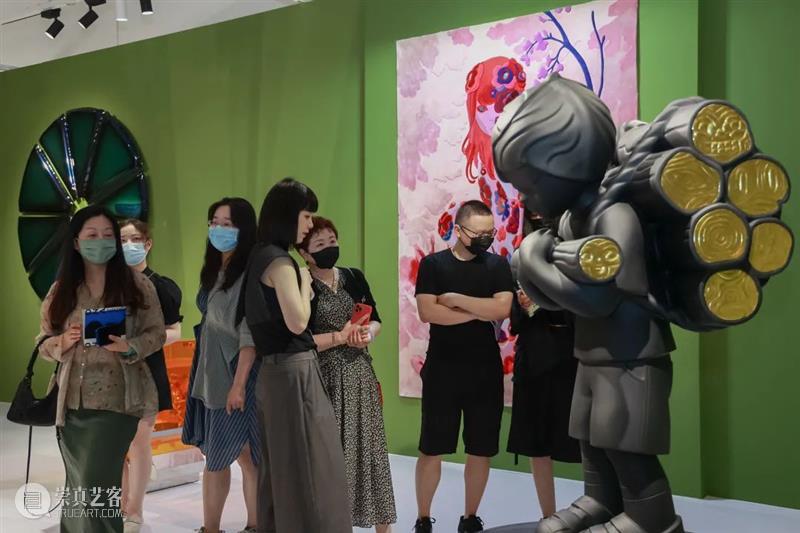 DnA SHENZHEN在展 | James Jean全新大型雕塑《砍柴童Woodcutter》 DnA SHENZHEN Jean 雕塑 砍柴童Woodcutter 设计与艺术博览会 地点 深圳 艺术 城市 崇真艺客