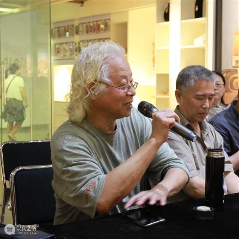 国庆特刊|「岁月如斯的静霭」周华明油画展—学术研讨会回顾(上) 学术 研讨会 周华明 岁月 油画展 特刊 张文 王晓东 主办单位 苏州市美术家协会 崇真艺客