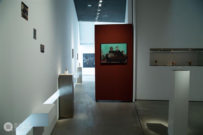 万一现场|展览《弗里德里希·埃因霍夫个展-人是个谜》 弗里德里希 埃因霍夫 个展 现场 图片 详情 Exhibition enigma展期Duration 地址 Venue 崇真艺客