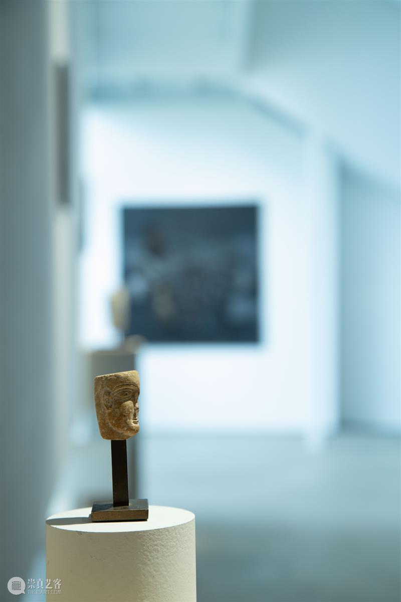 万一现场|展览《弗里德里希·埃因霍夫个展-人是个谜》 弗里德里希 埃因霍夫 个展 现场 图片 详情 Exhibition enigma展期Duration 地址 Venue 崇真艺客