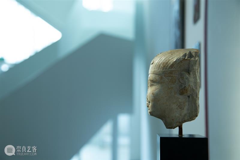 万一现场|展览《弗里德里希·埃因霍夫个展-人是个谜》 弗里德里希 埃因霍夫 个展 现场 图片 详情 Exhibition enigma展期Duration 地址 Venue 崇真艺客