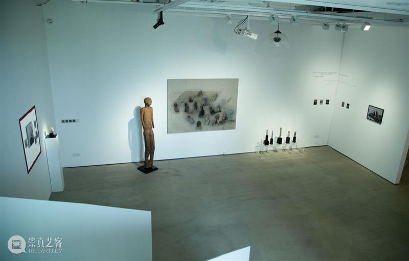 万一现场|展览《弗里德里希·埃因霍夫个展-人是个谜》 弗里德里希 埃因霍夫 个展 现场 图片 详情 Exhibition enigma展期Duration 地址 Venue 崇真艺客