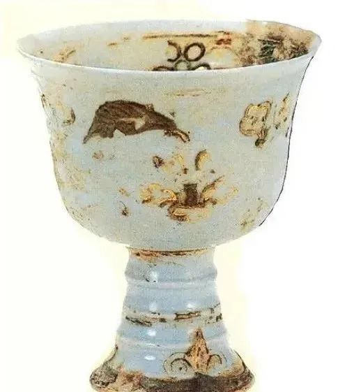 这种瓷器：居然比元青花更珍贵 瓷器 元青花 上方 青铜器 账号 人与人 缘份 缘分 韵味 名片 崇真艺客