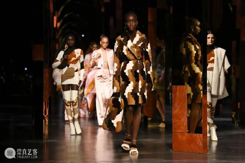 【IFA-时尚资讯】FENDI｜2021春夏女装秀 FENDI 春夏 女装 IFA 资讯 系列 发布会 米兰 Jones 之后 崇真艺客