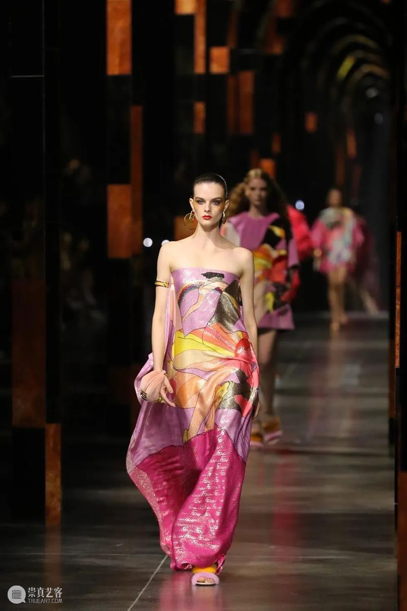 【IFA-时尚资讯】FENDI｜2021春夏女装秀 FENDI 春夏 女装 IFA 资讯 系列 发布会 米兰 Jones 之后 崇真艺客