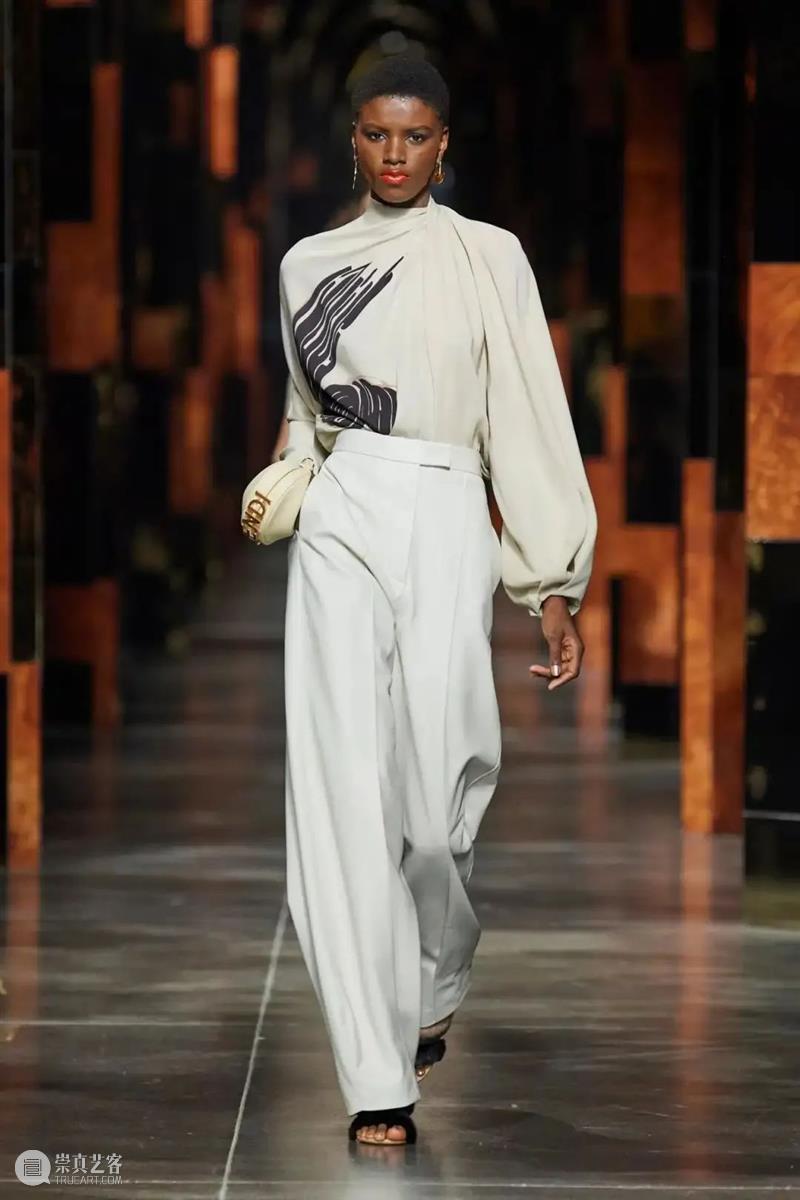 【IFA-时尚资讯】FENDI｜2021春夏女装秀 FENDI 春夏 女装 IFA 资讯 系列 发布会 米兰 Jones 之后 崇真艺客