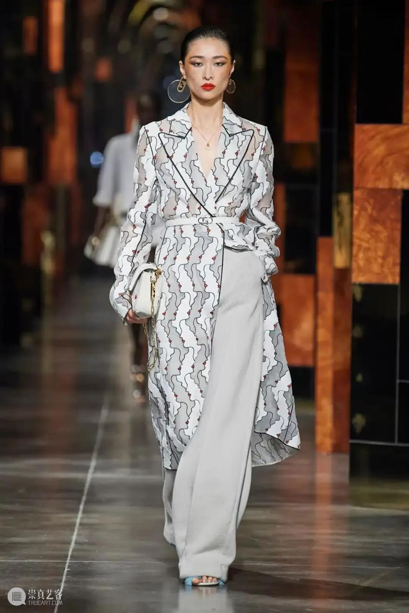 【IFA-时尚资讯】FENDI｜2021春夏女装秀 FENDI 春夏 女装 IFA 资讯 系列 发布会 米兰 Jones 之后 崇真艺客