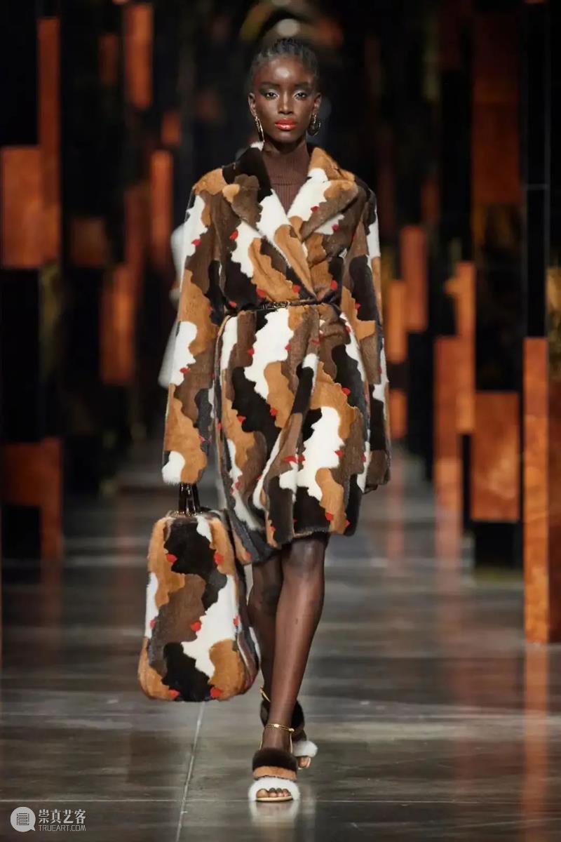 【IFA-时尚资讯】FENDI｜2021春夏女装秀 FENDI 春夏 女装 IFA 资讯 系列 发布会 米兰 Jones 之后 崇真艺客