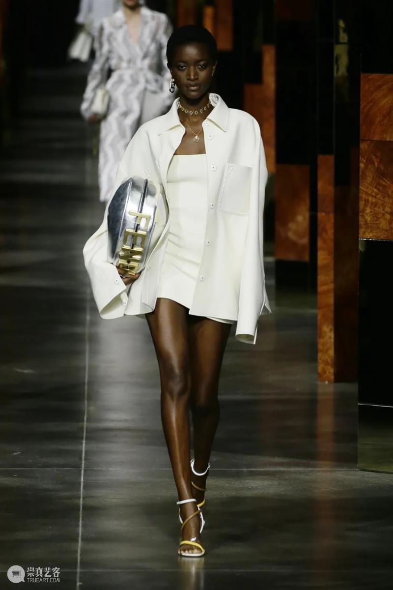 【IFA-时尚资讯】FENDI｜2021春夏女装秀 FENDI 春夏 女装 IFA 资讯 系列 发布会 米兰 Jones 之后 崇真艺客