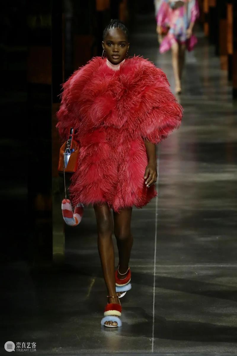 【IFA-时尚资讯】FENDI｜2021春夏女装秀 FENDI 春夏 女装 IFA 资讯 系列 发布会 米兰 Jones 之后 崇真艺客