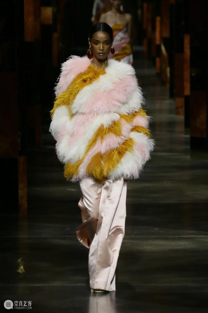 【IFA-时尚资讯】FENDI｜2021春夏女装秀 FENDI 春夏 女装 IFA 资讯 系列 发布会 米兰 Jones 之后 崇真艺客