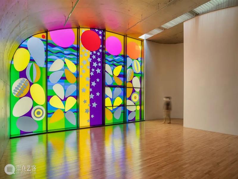 LONG视频 | 艺术家比亚翠兹·米拉塞斯亲述国内首展 艺术家 比亚翠兹 米拉塞斯 视频 LONG 国内 首展 巴西 Milhazes 中国 崇真艺客