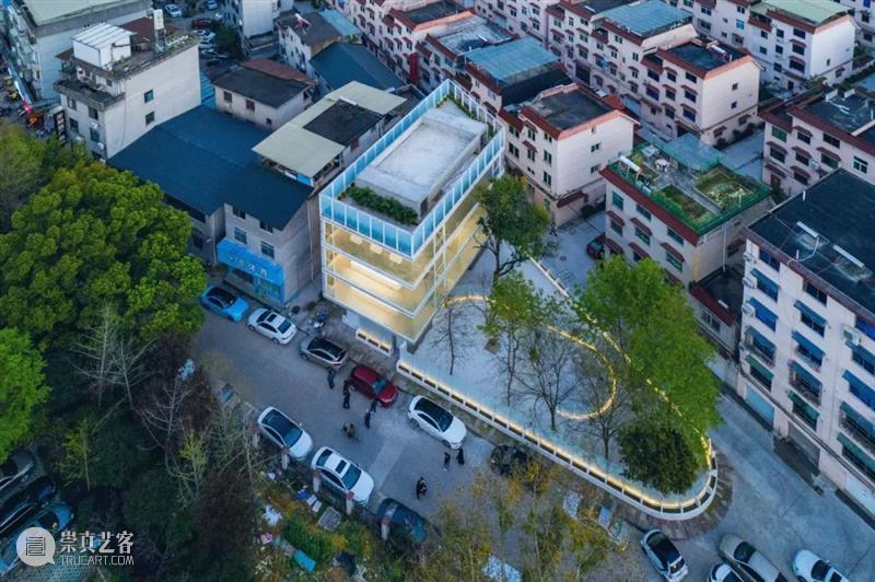 徐甜甜 / DnA 新作：松阳诗文馆，不同透明度的围墙 围墙 透明度 诗文 松阳 徐甜甜 DnA 新作 王子凌 松阳县 城西屏街道 崇真艺客