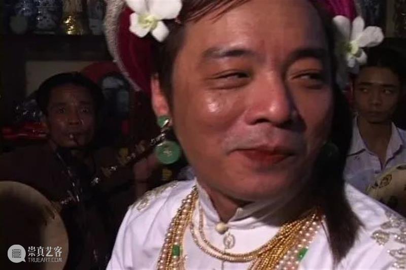 同行/寂静的，太寂静的 | Nguyen Trinh Thi 博文精选 同行 同行 生活 工作 河内 卡塞尔文献展 越南 电影 制作人 视频 媒体 崇真艺客